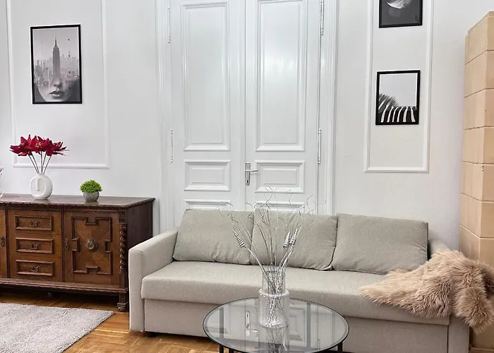 Jozsef 68 Apartment - Near Newyork Cafe